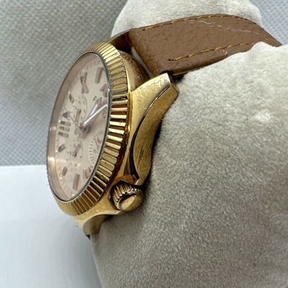 Fossil Ceclie AM4569 Women's Brown Leather Analog Dial Quartz Wrist Watch AEA439 - Picture 2 of 11